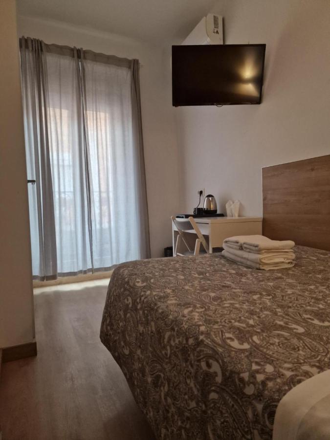 Hostal Esparteros مدريد المظهر الخارجي الصورة