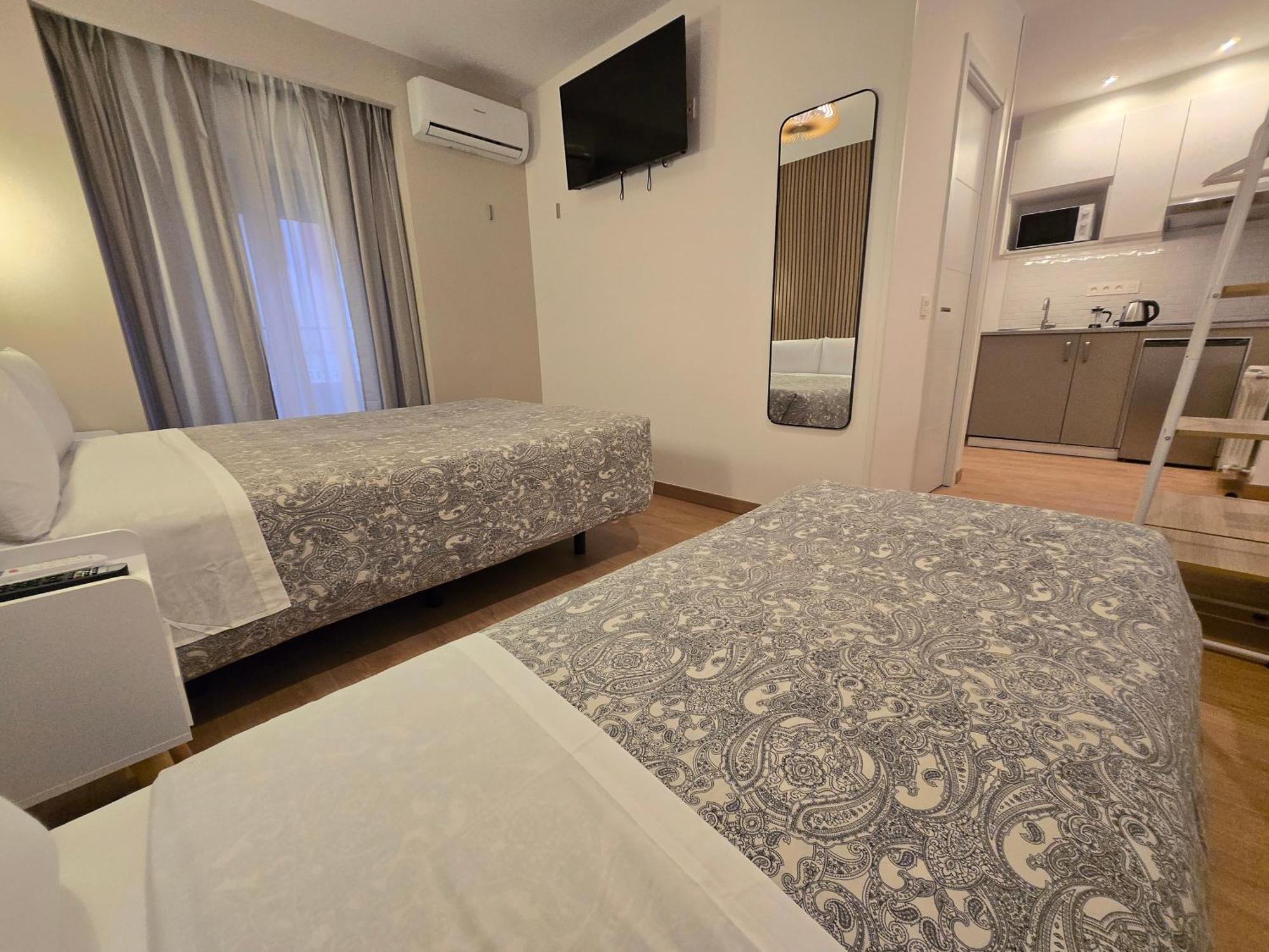 Hostal Esparteros مدريد المظهر الخارجي الصورة