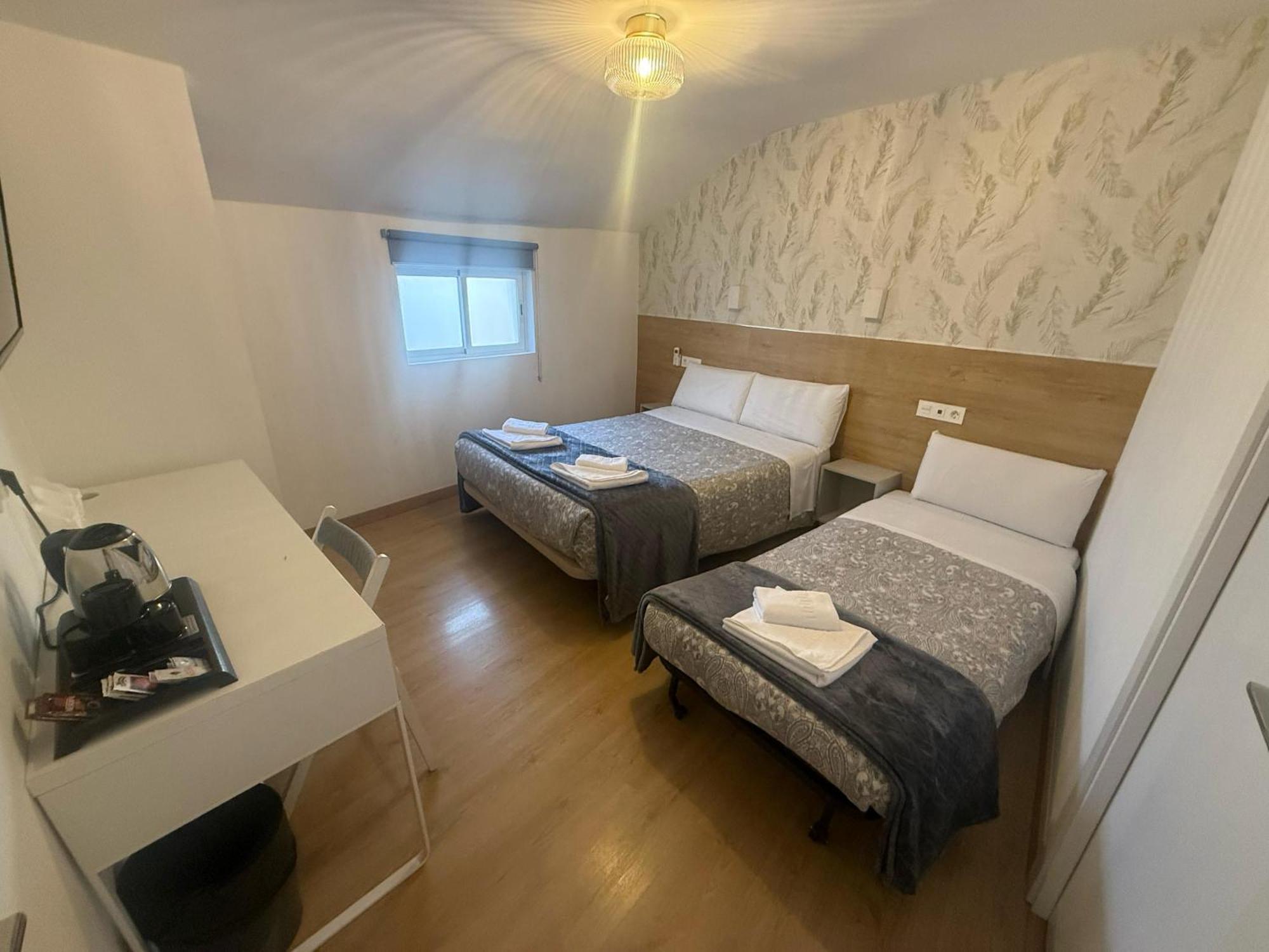 Hostal Esparteros مدريد المظهر الخارجي الصورة